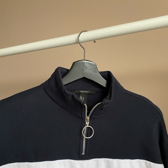 Forever 21 Quarter Zip Cropped Sweater in Size Small - Picture 2 of 3